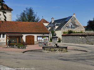 La Fontaine Grande Rue