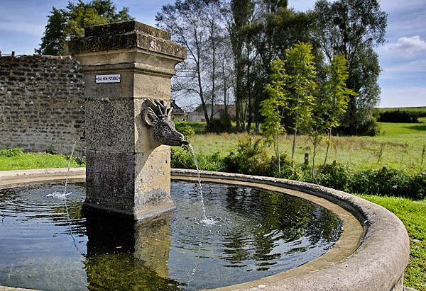 La Fontaine du Hameau de Chevannes