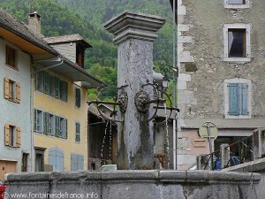 La Fontaine Place du Marché