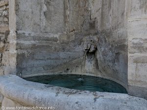 La Fontaine du Lion et le Lavoir