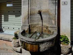 La Fontaine rue des Fontaines