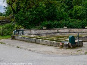 La Fontaine rue de la Fontaine