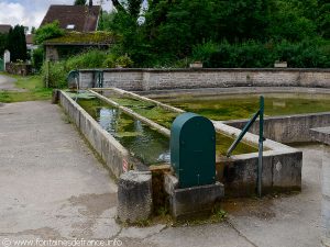 La Fontaine rue de la Fontaine