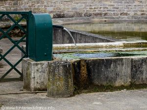 La Fontaine rue de la Fontaine