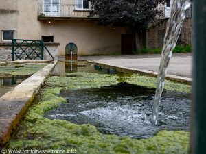 La Fontaine rue de la Fontaine