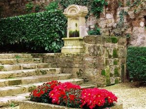 La Fontaine du Square rue Basse