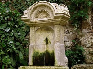 La Fontaine du Square rue Basse