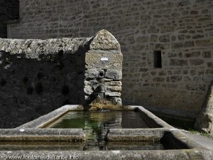La Fontaine Lavoir Abreuvoir