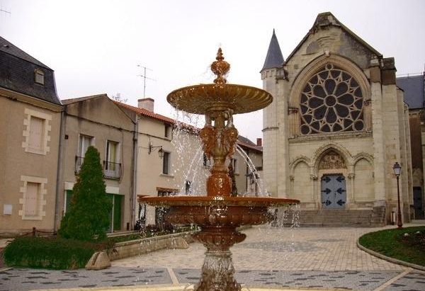La Fontaine Place Jeanne d’Arc