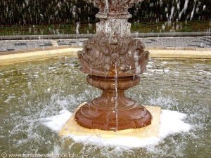 La Fontaine Place Jeanne d'Arc