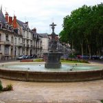 La Fontaine Place Loiseau d'Entraigues