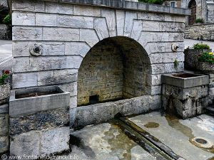 La Fontaine Place C .Dejoux