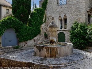 La Fontaine rue de l'Evêché