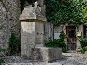 La Fontaine Place de l'Orme
