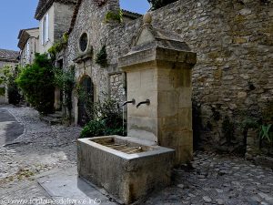 La Fontaine Place de l'Orme