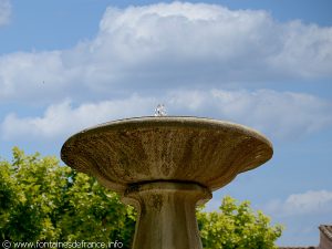 La Fontaine Place Montfort