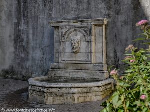 La Fontaine Place de la Paix