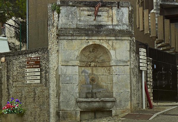 La Fontaine rue J.B Serre