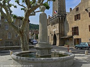 La Fontaine Place de la République