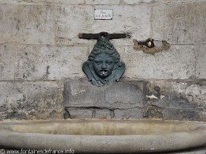 La Fontaine Place au Feurre