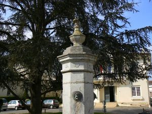La Fontaine Place de l'Hôtel de Ville