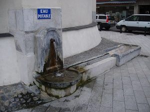 La Fontaine place de l'Eglise