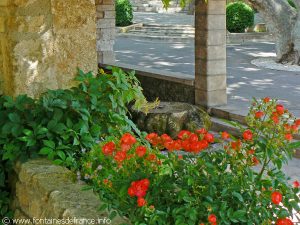 La Fontaine Place L.Etienne