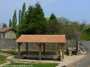 La Fontaine et le Lavoir de Cerzeau