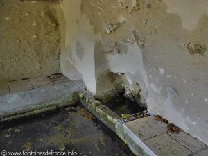 La Fontaine Ste-Utrille et son lavoir