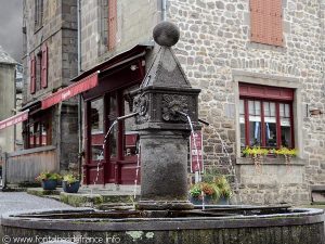 La Fontaine Place du Dr A.Pipet