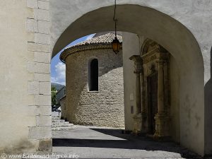 Aperçu de l'église Notre-Dame de Nazareth