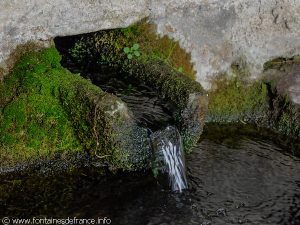 La Fontaine-Lavoir "Le Qué"