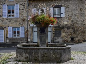 La Fontaine Place Delille