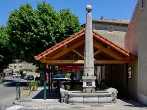 La Fontaine à Obélisque