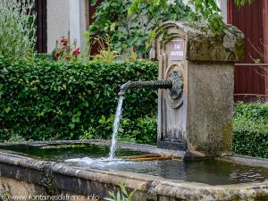 La Fontaine rue du Cdt Guey