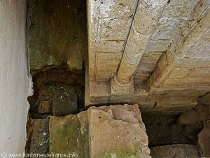 Reste de colonne du précédent édifice