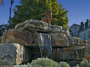 La Fontaine du Lion des Quatre Chemins
