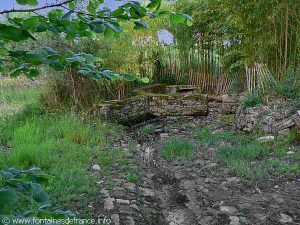 La Fontaine de Dévotion du Hameau de Conore