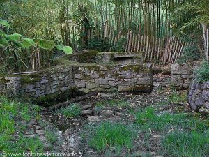 La Fontaine de Dévotion du Hameau de Conore