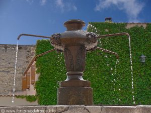 La Fontaine Place de la Vigne