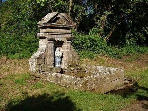 La Fontaine N-D de la Clarté