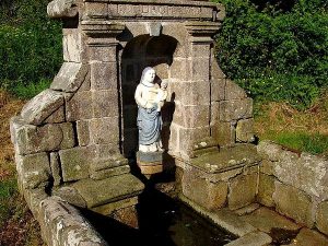 La Fontaine N-D de la Clarté