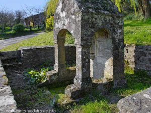La Fontaine de la Chapelle de la Trinité