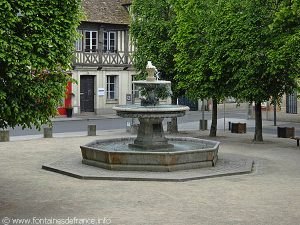 La Fontaine Place du Tribunal