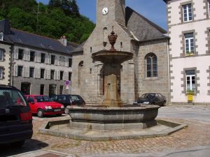 La Fontaine Place de la Mairie