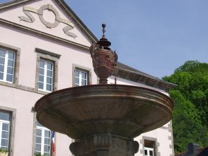 La Fontaine Place de la Mairie