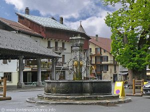 La Fontaine Place du Vieux Tilleul