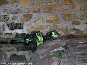 La Source et le Lavoir de Villaine