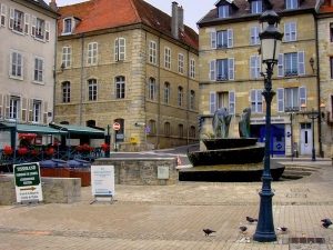 La Fontaine Place de l'Eglise St-Georges