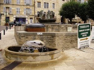 La Fontaine Place de l'Eglise St-Georges